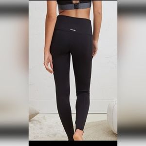 Aerie play pocket leggings Large Black